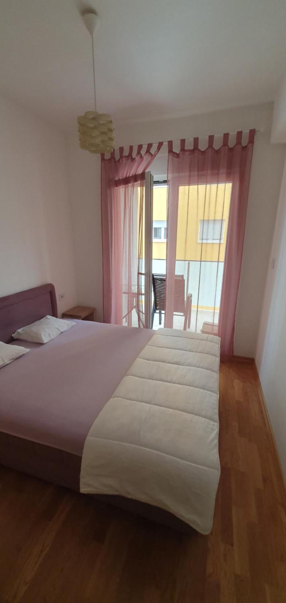 Odmor U Podgorici. Apartment พอดโกริกา ภายนอก รูปภาพ