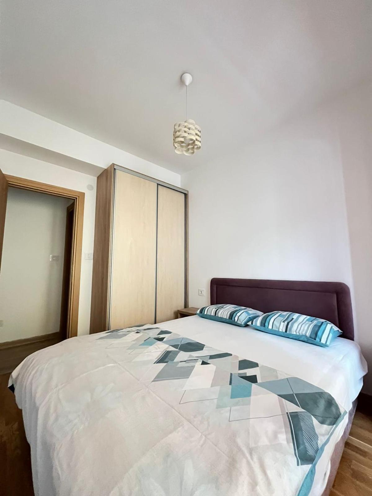 Odmor U Podgorici. Apartment พอดโกริกา ภายนอก รูปภาพ