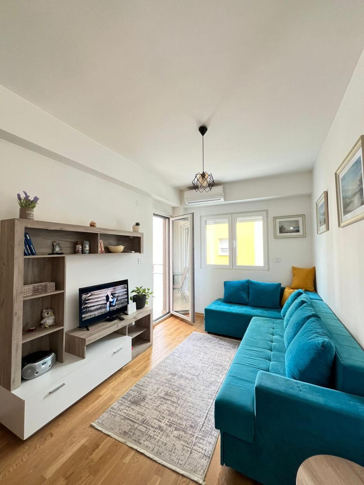 Odmor U Podgorici. Apartment พอดโกริกา ภายนอก รูปภาพ